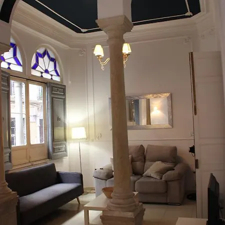 Palacio Del Marques Apartment *